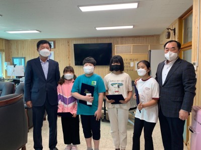 2022년 장애인식개선 '한줄글쓰기' 수상자 시상 이미지