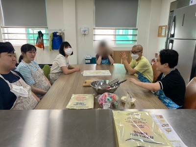 직업적응훈련생 제과제빵훈련 '푸쉬쿠키' 만들기 이미지