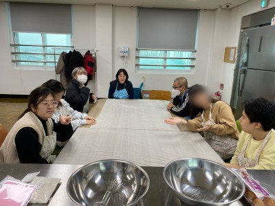 직업적응훈련생 제과제빵훈련 '군고구마 쿠키' 만들기 이미지