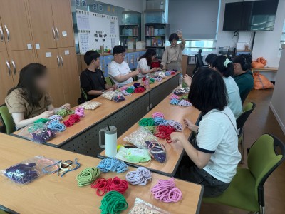 직업훈련생 토탈공예(양말목 목베개 만들기) 이미지