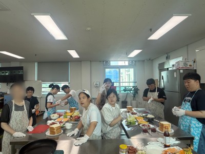 직업적응훈련 가사 프로그램 '과일 샌드위치&소떡소떡' 만들기 이미지