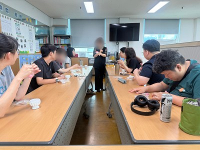 직업훈련생 토탈공예(석고 화분 만들기) 이미지